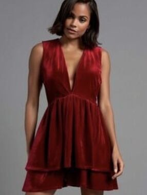 Gianni Bini Deep Red Velvet V‑Neck Tiered Mini Dress Size 0